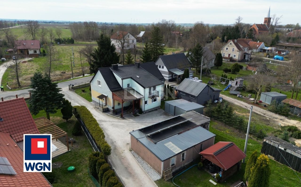 Mieszkanie 3-pokojowe Zwierzno, Zwierzno. Zdjęcie 3