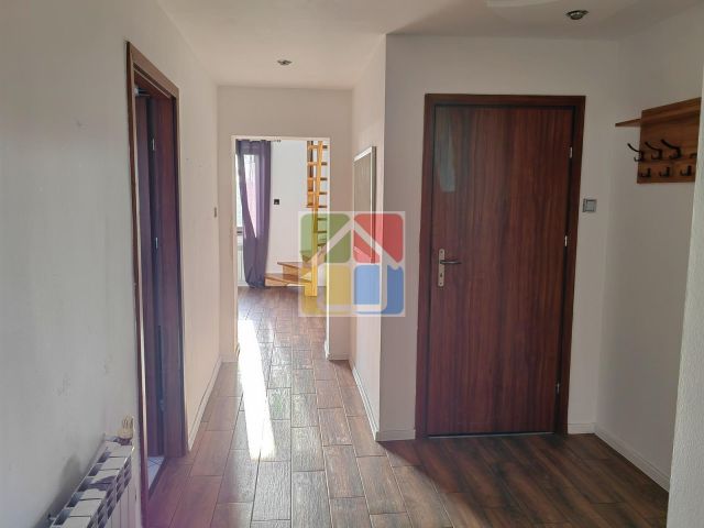 dom wolnostojący, 5 pokoi Stanisławów. Zdjęcie 10