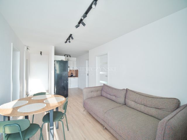 Mieszkanie 3-pokojowe Wrocław Południe, ul. Oficerska. Zdjęcie 1