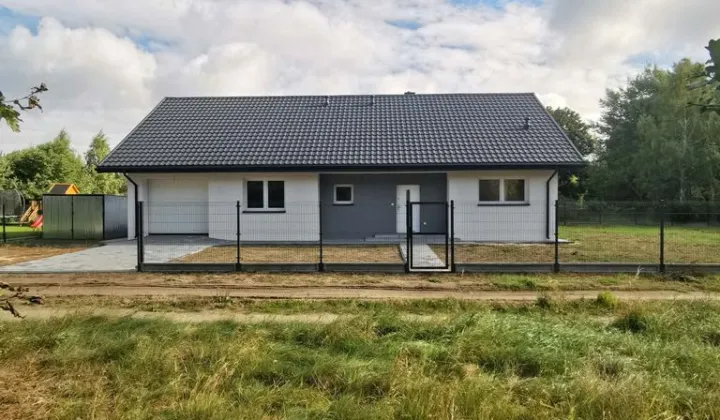 dom wolnostojący, 4 pokoje Józefów, ul. Poziomkowa