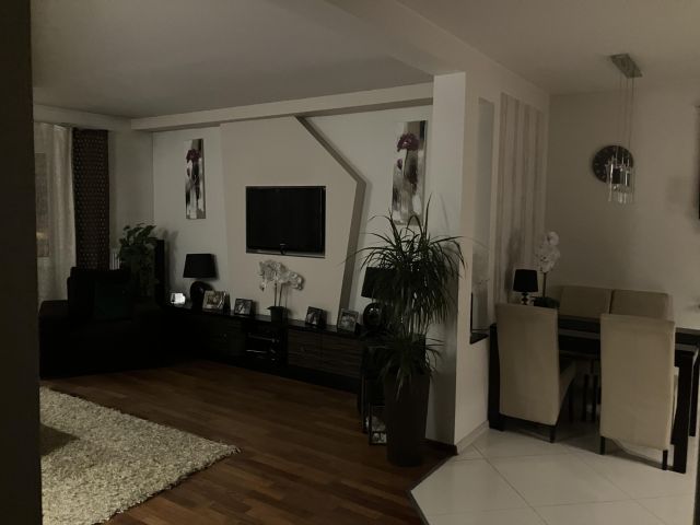 Mieszkanie 4-pokojowe Radom Gołębiów, ul. Stefanii Sempołowskiej. Zdjęcie 1