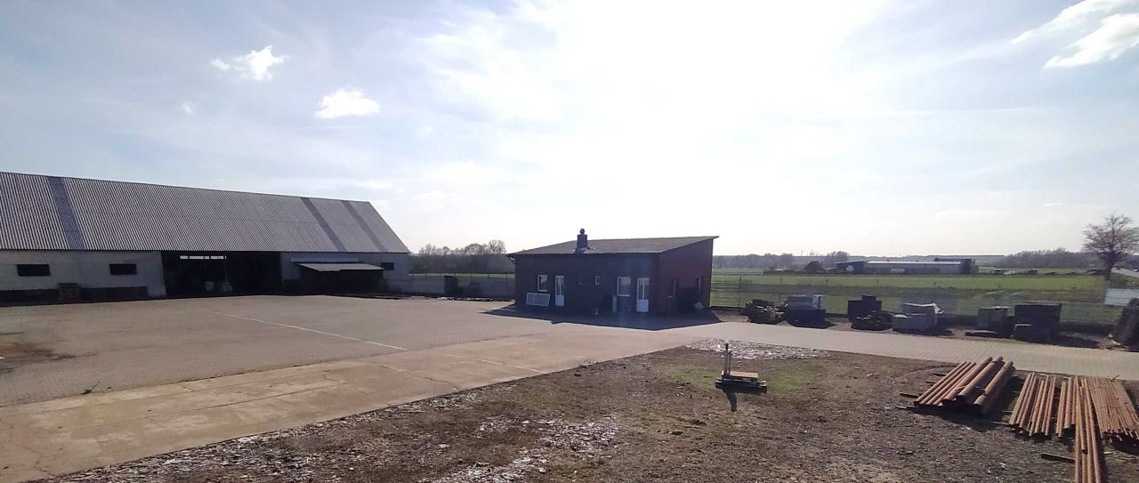 Hala/magazyn Rososzyca, ul. Ostrowska. Zdjęcie 1