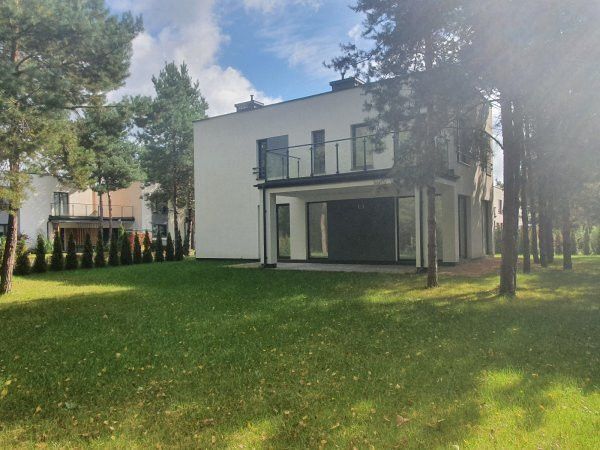 dom wolnostojący, 4 pokoje Bobrowiec, ul. Bajeczna. Zdjęcie 1