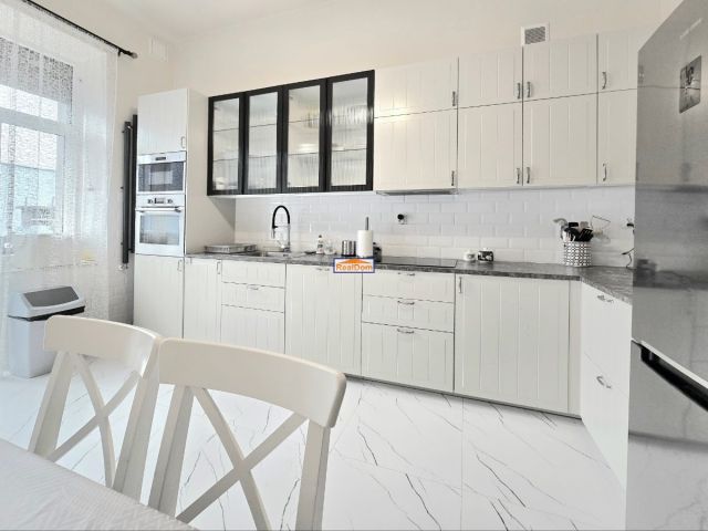 Mieszkanie 4-pokojowe Kraków Stare Miasto, ul. Szlak. Zdjęcie 17