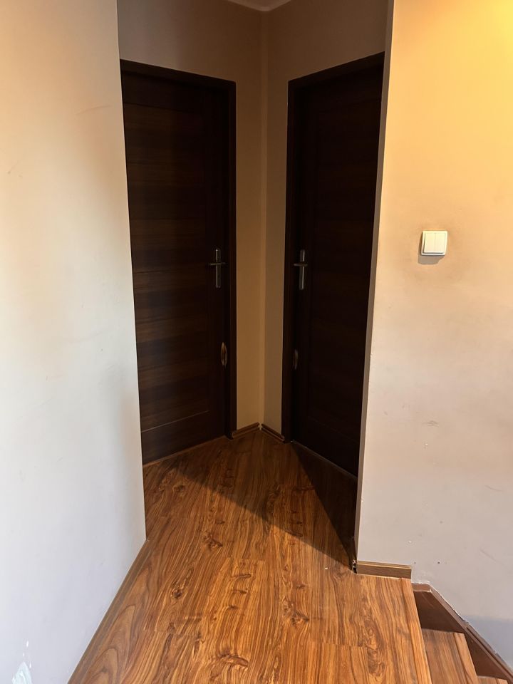 dom wolnostojący, 8 pokoi Kąty Opolskie, ul. Szkolna. Zdjęcie 4