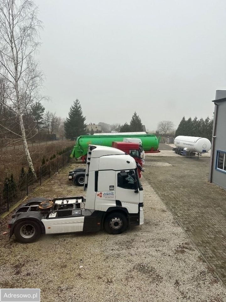 Hala/magazyn Łęg Witoszyn. Zdjęcie 6