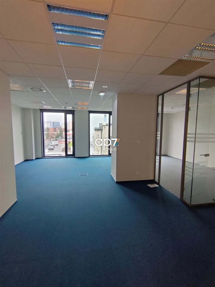 Biuro Kraków Prądnik Czerwony, ul. Pilotów. Zdjęcie 2