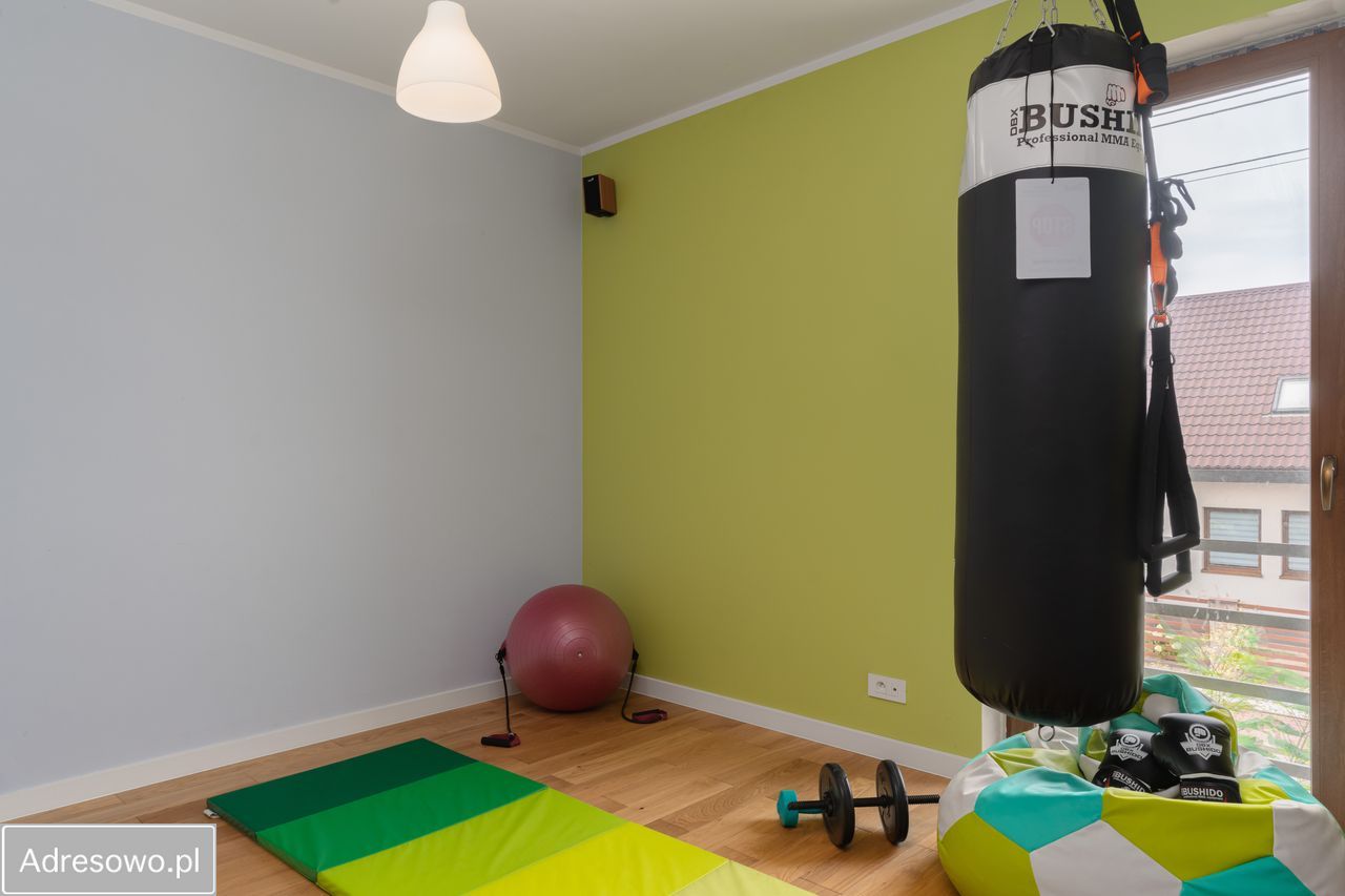 dom wolnostojący, 6 pokoi Lutomiersk. Zdjęcie 8