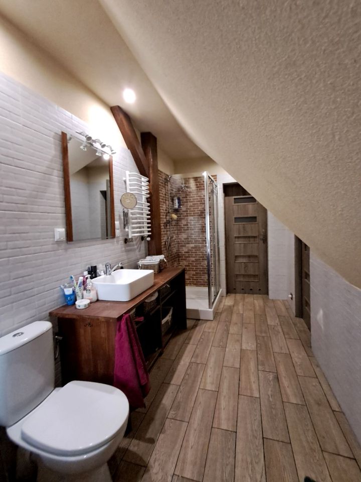 Mieszkanie 5-pokojowe Jawor. Zdjęcie 2