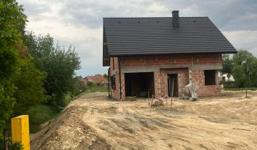 dom wolnostojący, 9 pokoi Brzegi, Brzegi