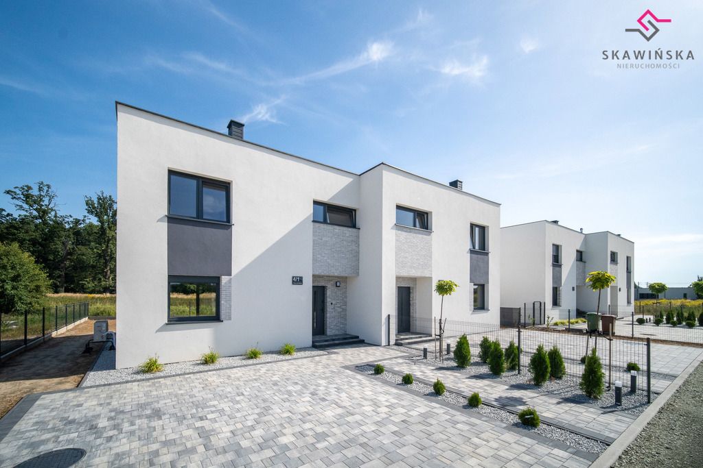 dom szeregowy, 5 pokoi Lewków, ul. Południowa. Zdjęcie 1