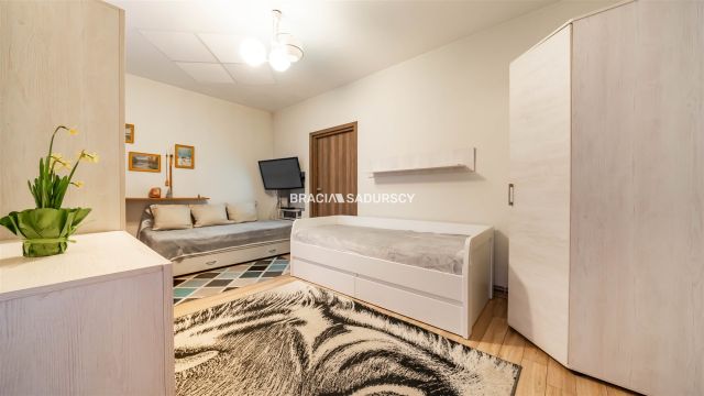 Mieszkanie 2-pokojowe Kraków Grzegórzki, ul. gen. Józefa Dwernickiego. Zdjęcie 6