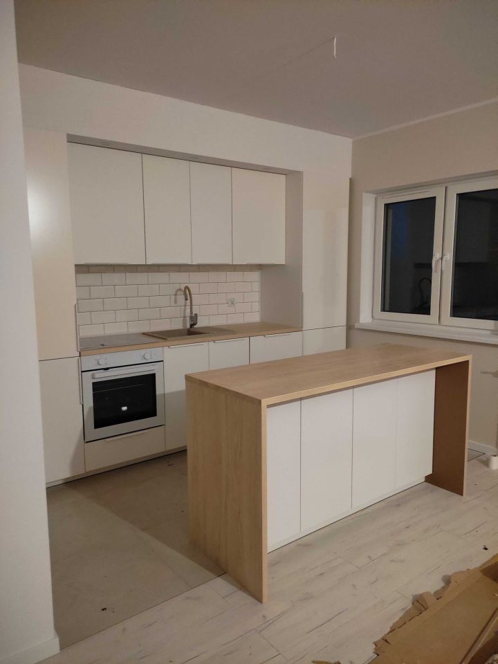 Mieszkanie 3-pokojowe Lutynia. Zdjęcie 3