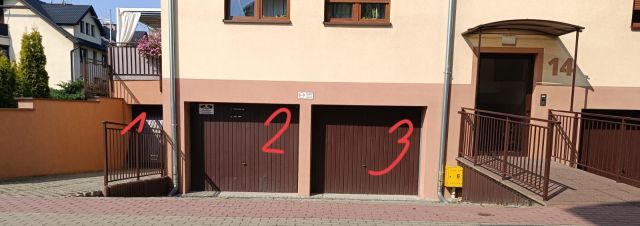 Garaż/miejsce parkingowe Brzeg, ul. Tęczowa. Zdjęcie 1