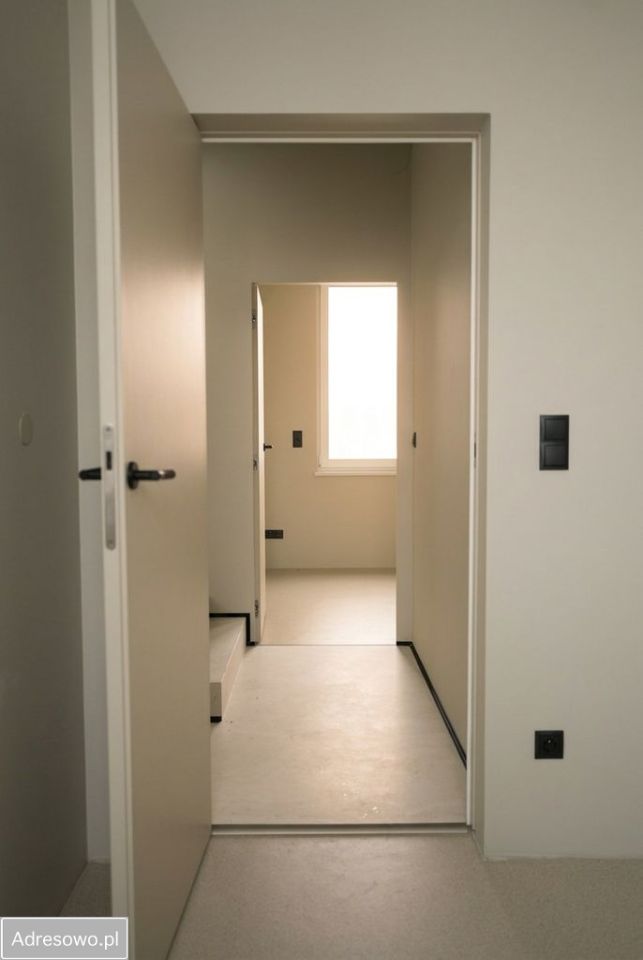 dom szeregowy, 4 pokoje Żernica. Zdjęcie 3