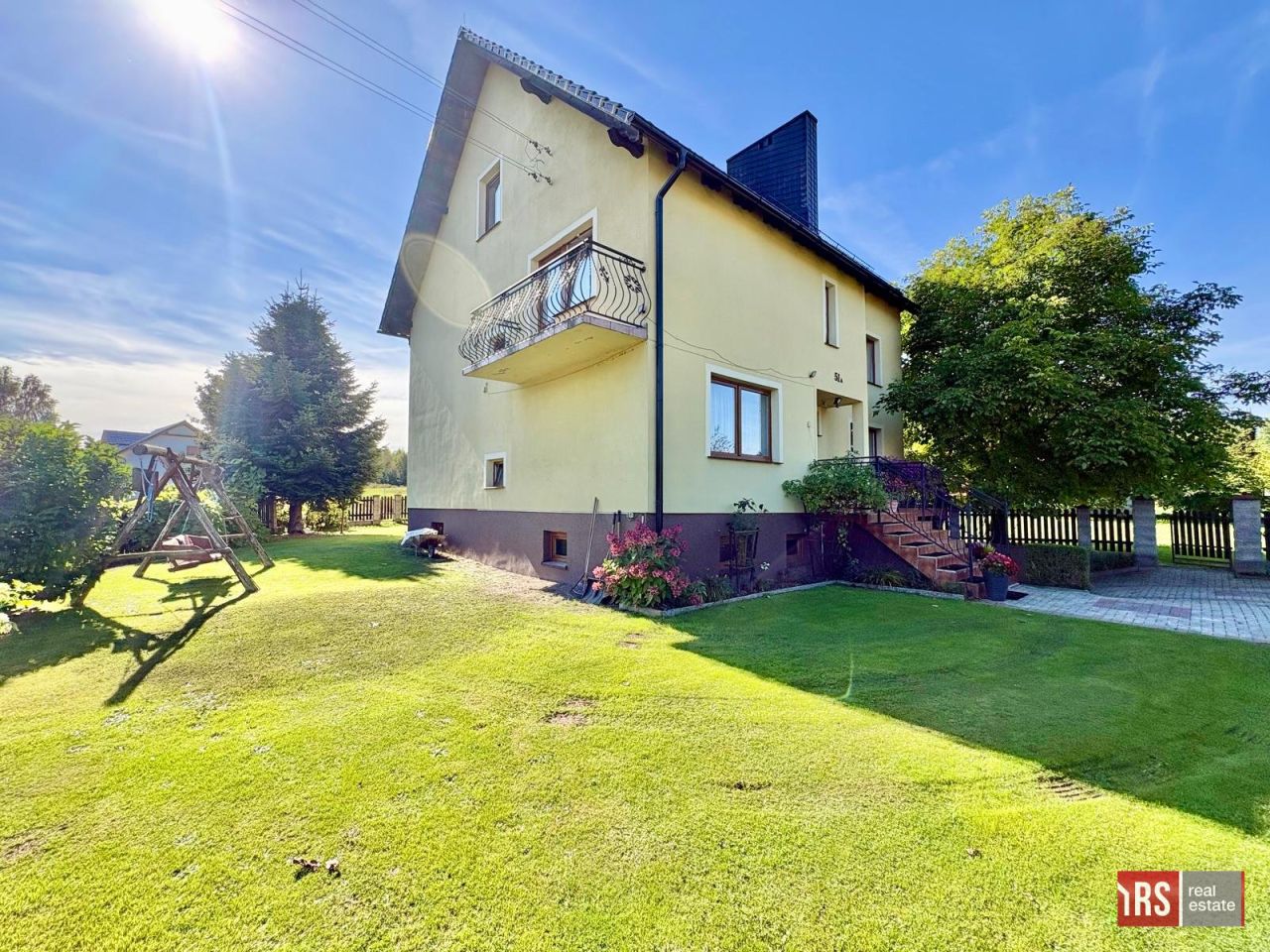 dom wolnostojący, 7 pokoi Wojciechów. Zdjęcie 2