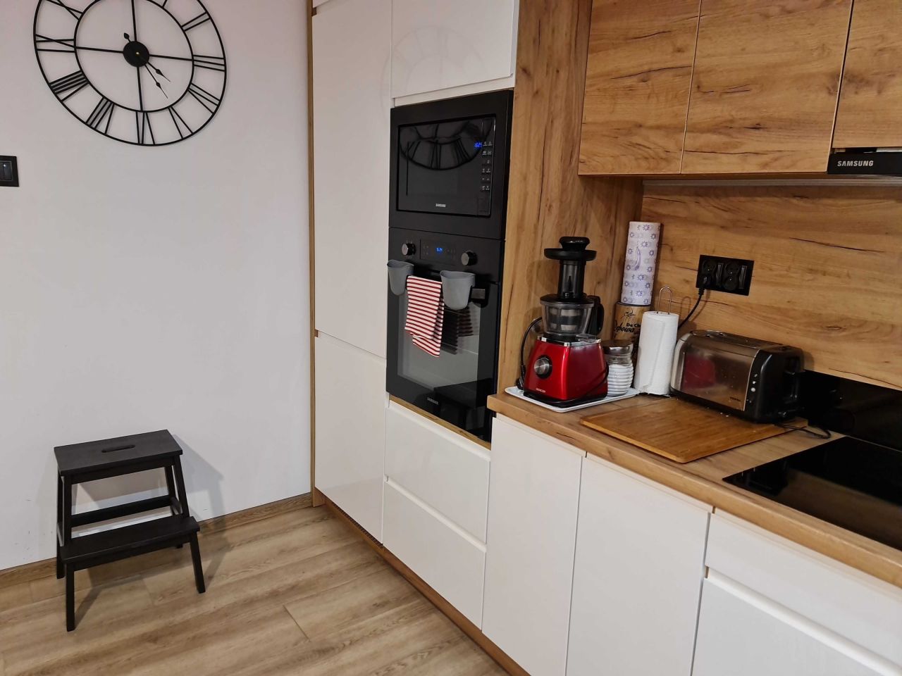 dom wolnostojący Miechów, os. Stefana Żeromskiego. Zdjęcie 3