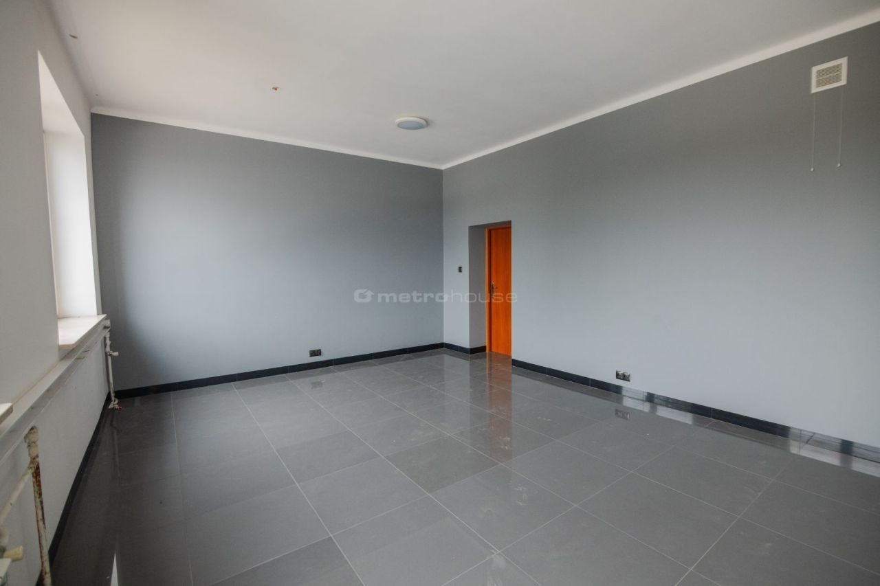 Hala/magazyn Siennica, ul. gen. Władysława Sikorskiego. Zdjęcie 4