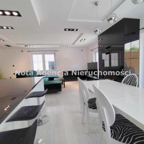 dom wolnostojący, 7 pokoi Wałbrzych Konradów. Zdjęcie 4