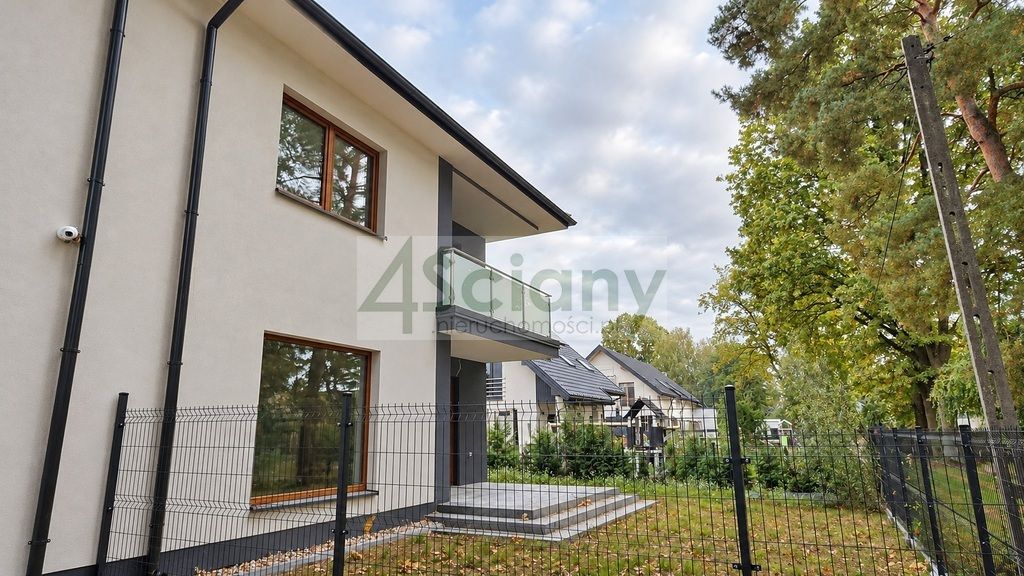 bliźniak, 6 pokoi Hipolitów. Zdjęcie 1