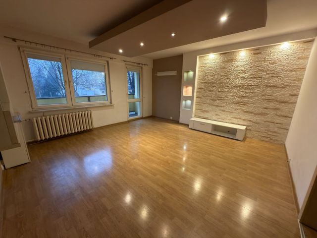 Mieszkanie 3-pokojowe Bełchatów, os. Dolnośląskie. Zdjęcie 1