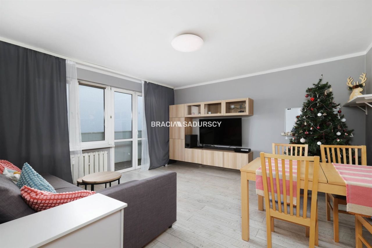 Mieszkanie 3-pokojowe Kraków Nowa Huta, os. Piastów. Zdjęcie 1