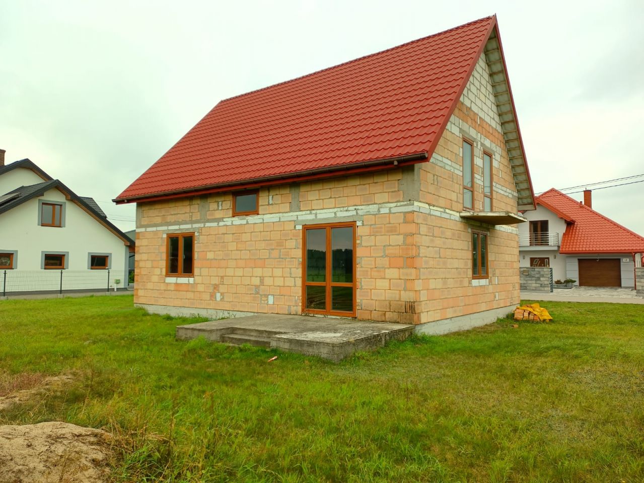 dom wolnostojący, 4 pokoje Łyse, ul. Świerkowa. Zdjęcie 1