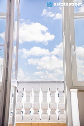 Mieszkanie 3-pokojowe Katowice Śródmieście, pl. Oddziałów Młodzieży Powstańczej. Zdjęcie 9