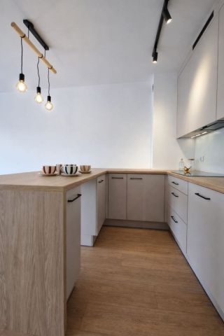 Mieszkanie 3-pokojowe Jelenia Góra Zabobrze, ul. Witolda Lutosławskiego. Zdjęcie 15