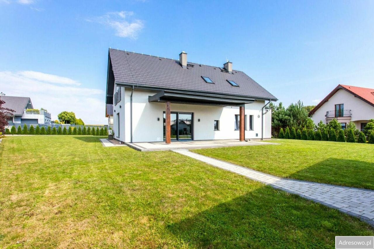 dom wolnostojący, 5 pokoi Burkatów, ul. Osiedle Pogórze. Zdjęcie 11