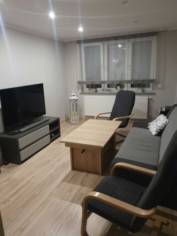 Mieszkanie 3-pokojowe Świbie, ul. Nowe Osiedle. Zdjęcie 1