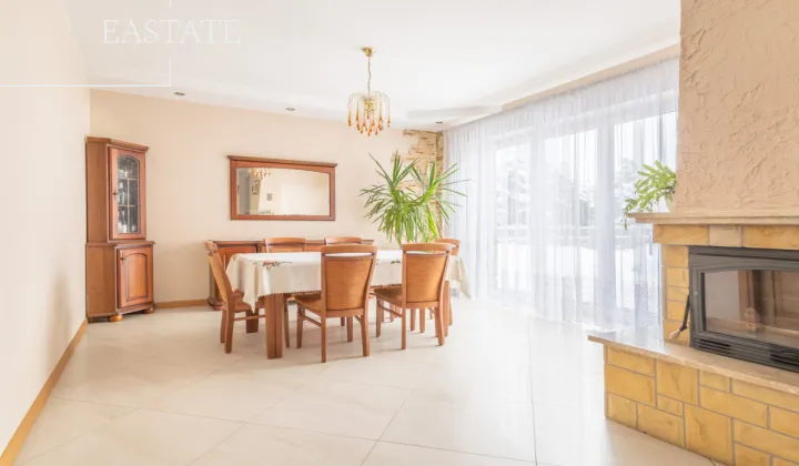 dom wolnostojący, 9 pokoi Gdańsk Osowa, ul. Planetarna