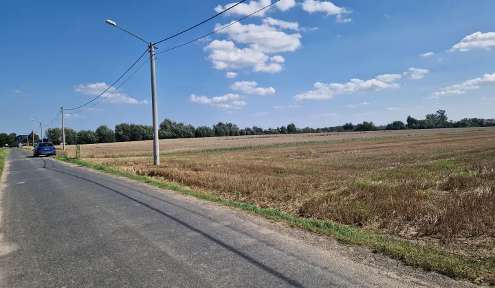 Działka rolna Morawki