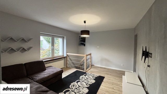 Mieszkanie 4-pokojowe Legnica Piekary Wielkie, ul. Łabędzia. Zdjęcie 1