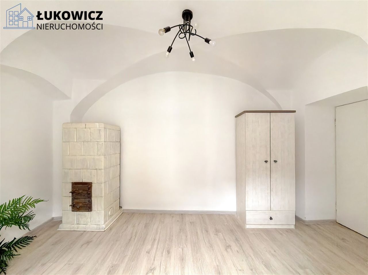 Mieszkanie 5-pokojowe Bielsko-Biała. Zdjęcie 3