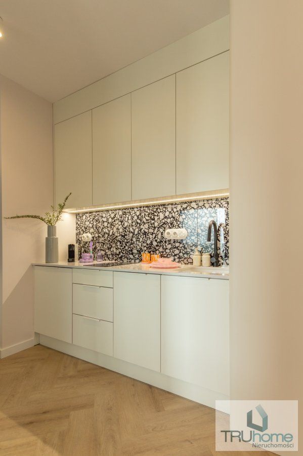 Mieszkanie 2-pokojowe Katowice Śródmieście, ul. Henryka Mikołaja Góreckiego. Zdjęcie 13