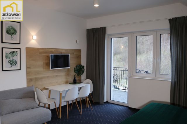 dom wolnostojący, 6 pokoi Janowiec. Zdjęcie 27