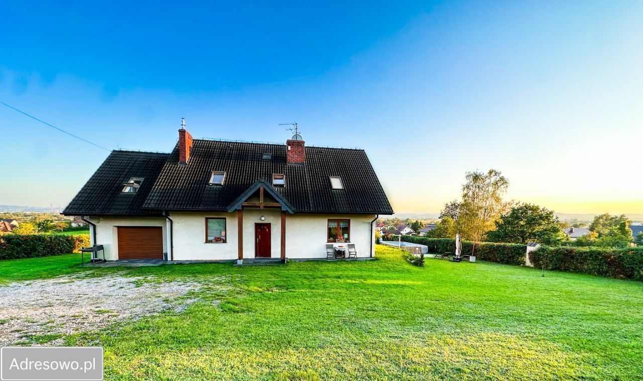 dom wolnostojący, 6 pokoi Dąbrowa Szlachecka. Zdjęcie 1