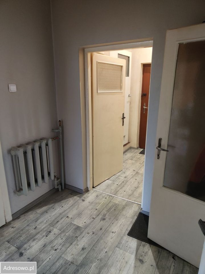 dom wolnostojący, 3 pokoje Tomaszów Mazowiecki. Zdjęcie 2