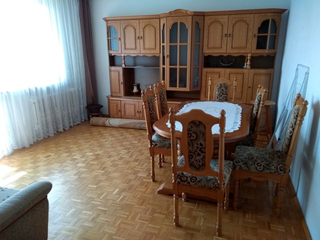 Mieszkanie 3-pokojowe Kielce Uroczysko, ul. Władysława Orkana. Zdjęcie 1