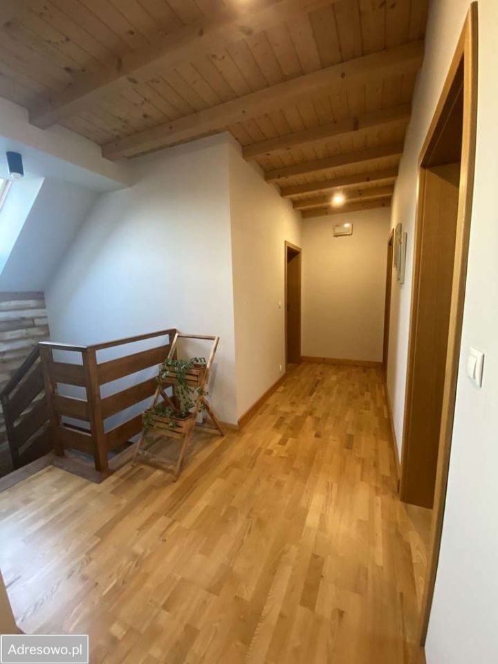 dom wolnostojący, 4 pokoje Lipowa, ul. Dobra. Zdjęcie 2