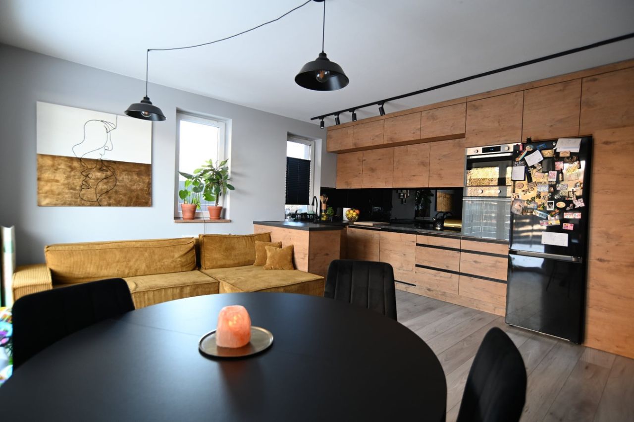 Mieszkanie 3-pokojowe Kowale, ul. Heliosa. Zdjęcie 1