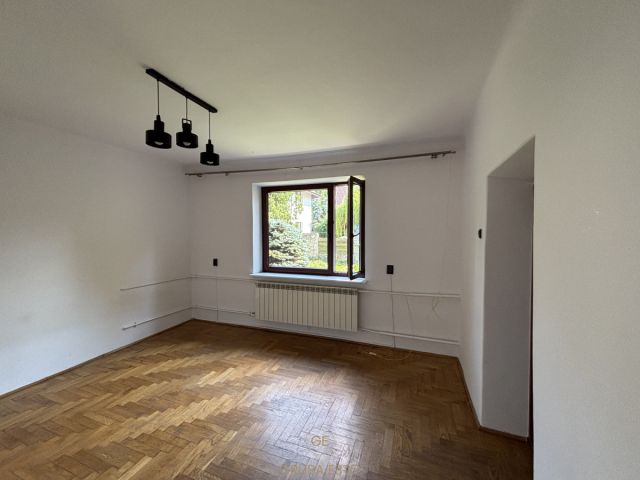 dom wolnostojący, 4 pokoje Kraków Zwierzyniec. Zdjęcie 5