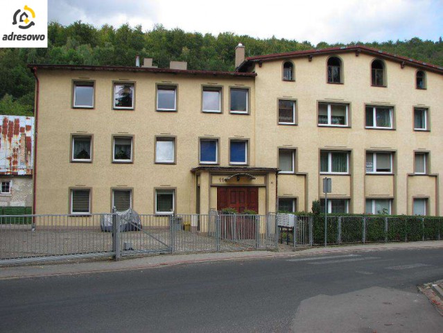 Mieszkanie 3-pokojowe Jelenia Góra Jagniątków. Zdjęcie 1