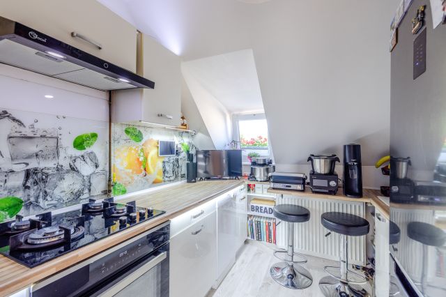 Mieszkanie 3-pokojowe Rumia Zagórze, ul. Kombatantów. Zdjęcie 1