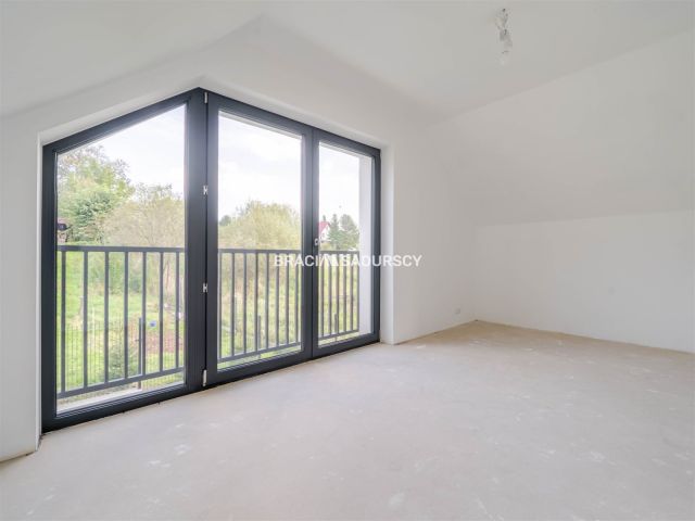 dom wolnostojący, 4 pokoje Koźmice Małe. Zdjęcie 14