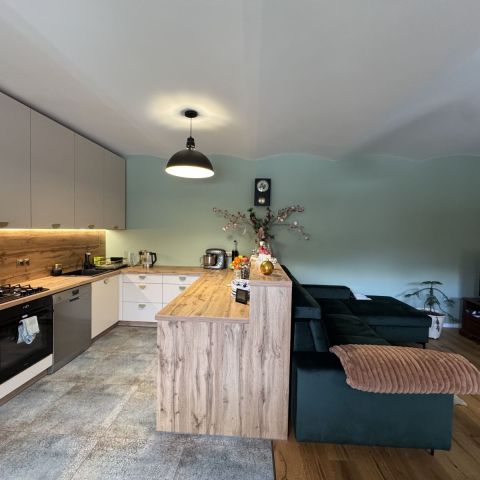 dom wolnostojący, 10 pokoi Czernica. Zdjęcie 28