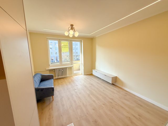 Mieszkanie 3-pokojowe Częstochowa Centrum, al. Aleja Najświętszej Maryi Panny. Zdjęcie 1