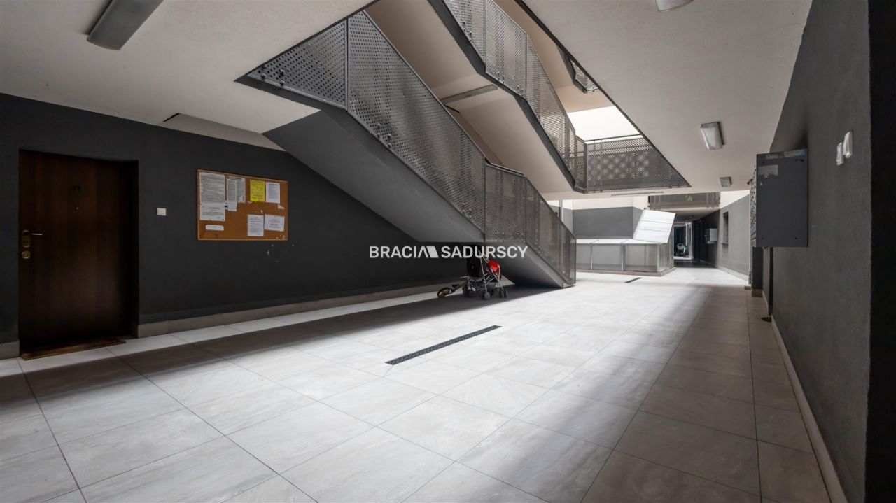 Mieszkanie 2-pokojowe Kraków Dębniki, ul. dr. Jana Piltza. Zdjęcie 18