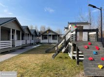 dom letniskowy, 10 pokoi Dąbki, ul. Osiedlowa. Zdjęcie 1